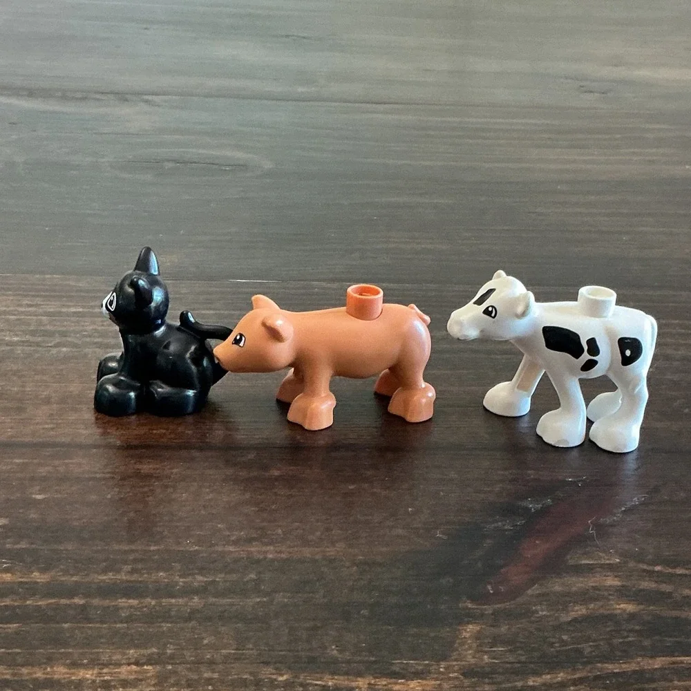 LEGO Duplo Farm Animal Figures Lot Black Cat Tan Pig White Spotted Cow 3pc Set‎